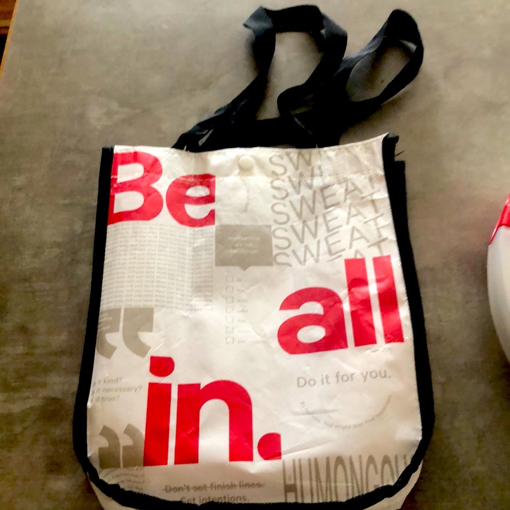 Lululemon bag